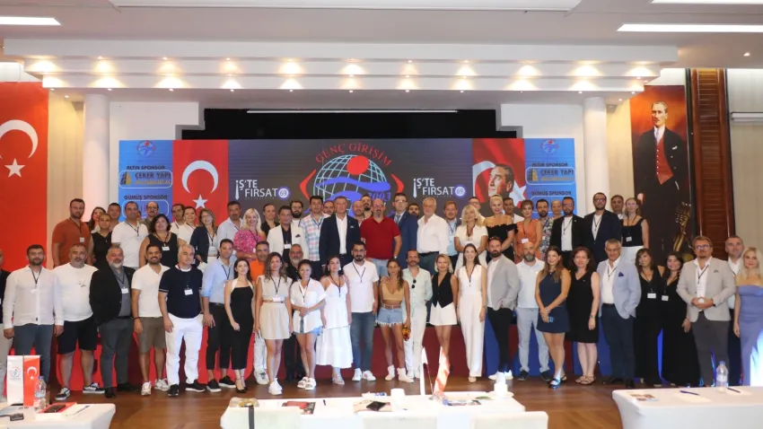 Genç girişimciler yıl dönümünü Kuşadası’nda kutladı