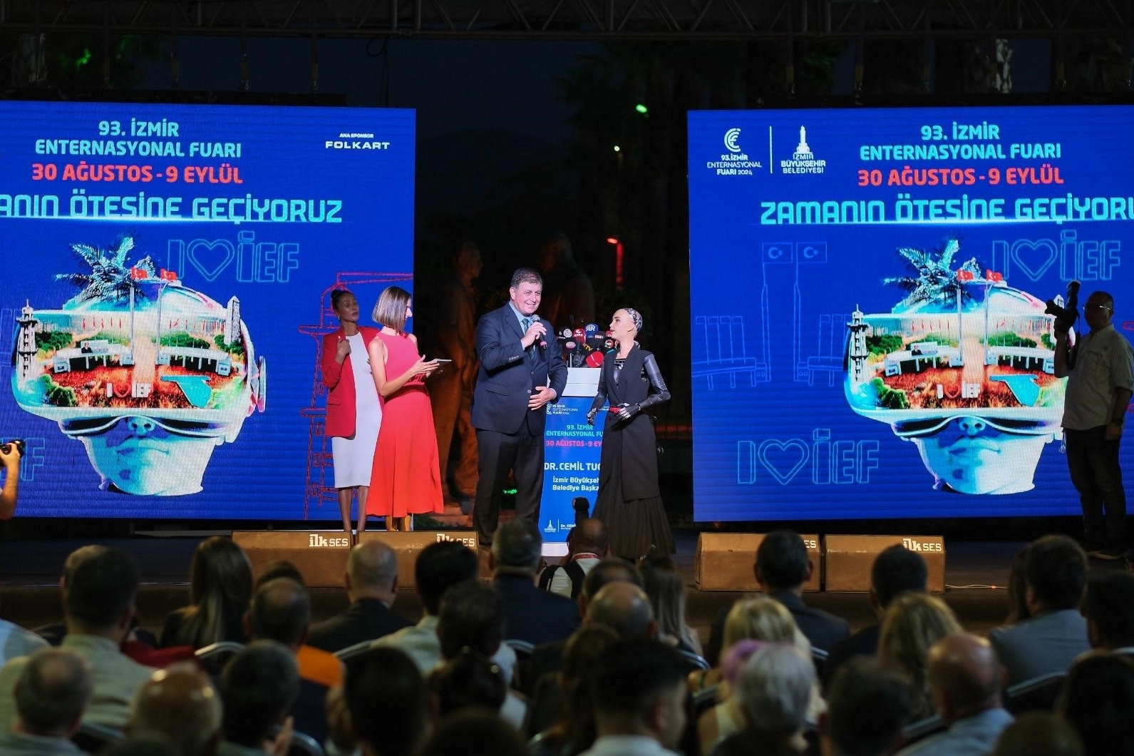 93. İzmir Enternasyonal Fuarı'nı yüz binlerce kişi ziyaret etti haberinin görseli