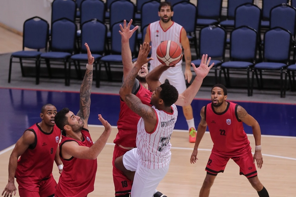 Manisa Basket hazırlık maçında galip