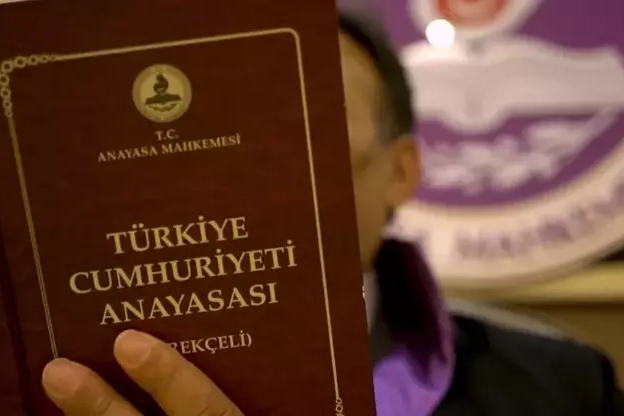 CHP’li vekillerden HÜDA PAR Genel Başkanına sert laiklik tepkisi haberinin görseli