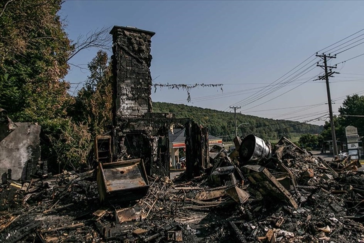 Restoranı kundaklanan Türk aile çare bekliyor