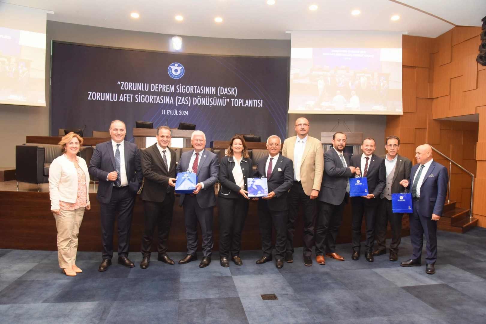 Sigortacılar İzmir Ticaret Odası’nda buluştu haberinin görseli