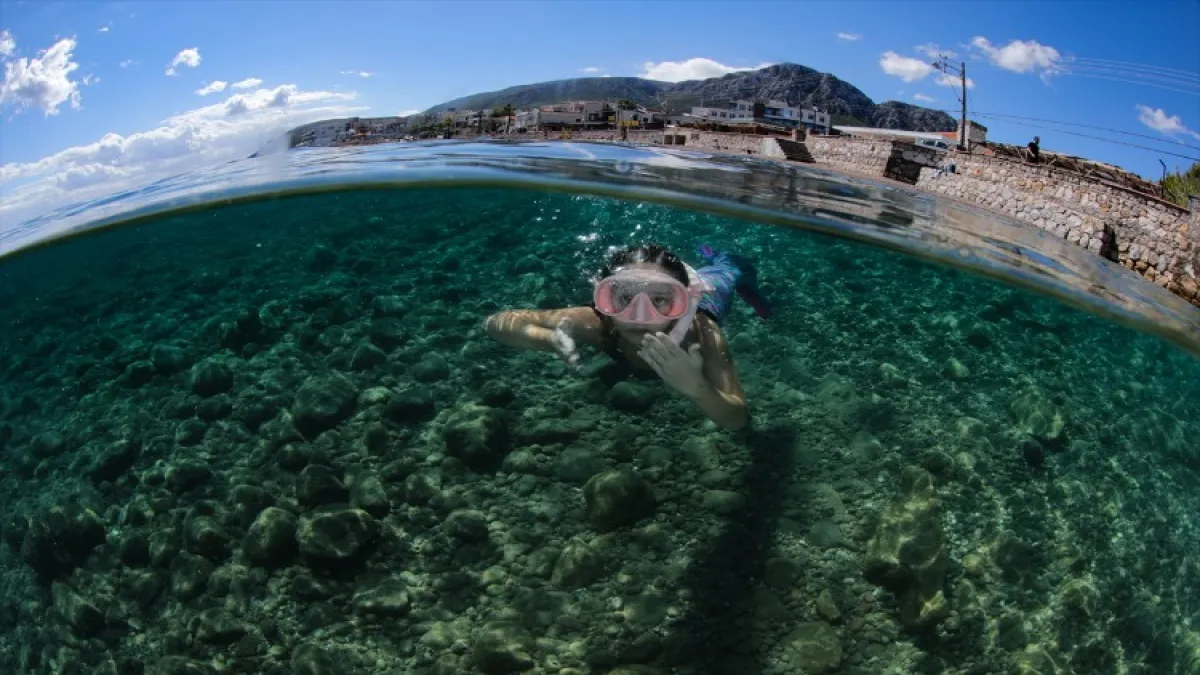 İzmir’de deniz kızı görüldü - 572190