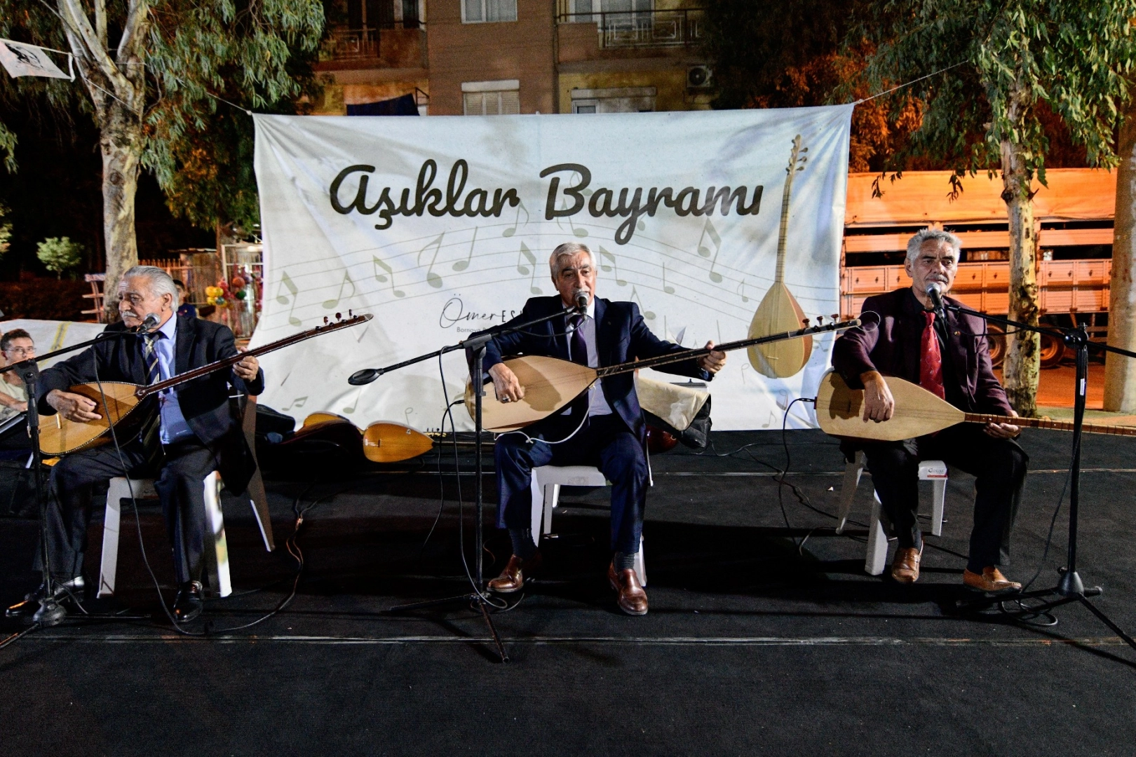 Bornova'da Aşıklar Bayramı kutlandı