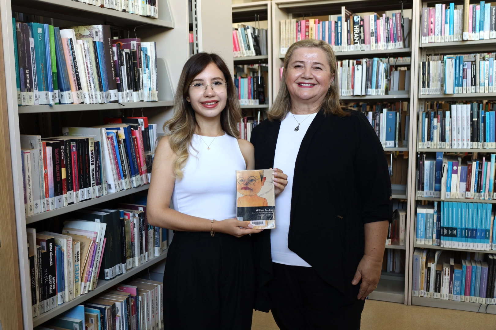 İEÜ'nün gururu: Ece Fişek'e küresel lisans ödülü haberinin görseli