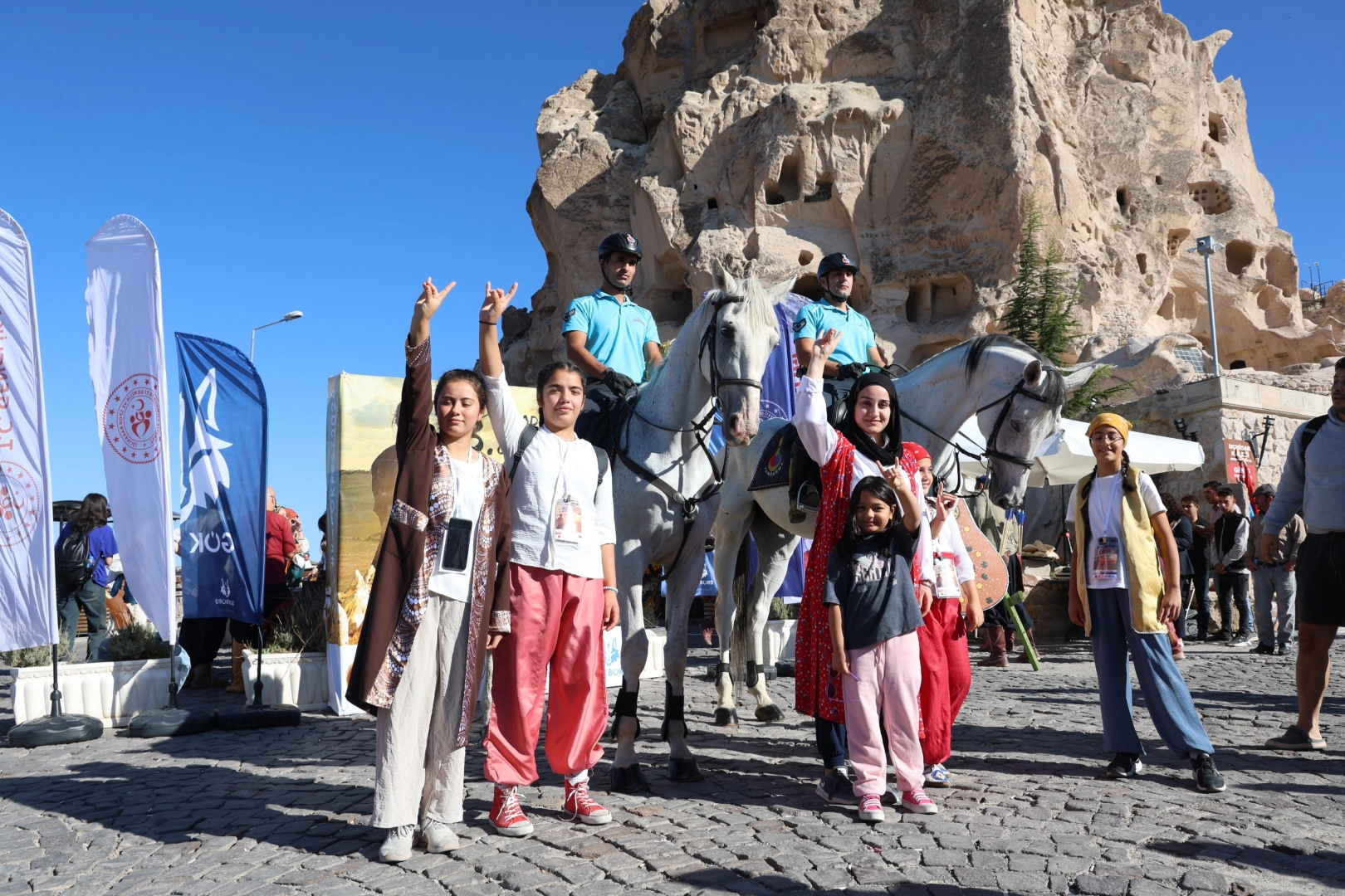 Kapadokya'da okçuluk festivali