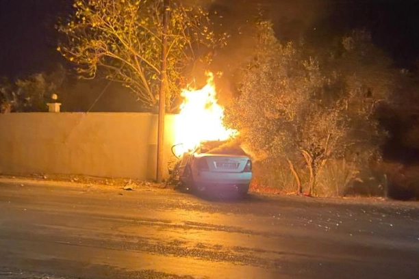 İzmir haber: Yanan otomobilin sürücüsü yaşamını yitirdi