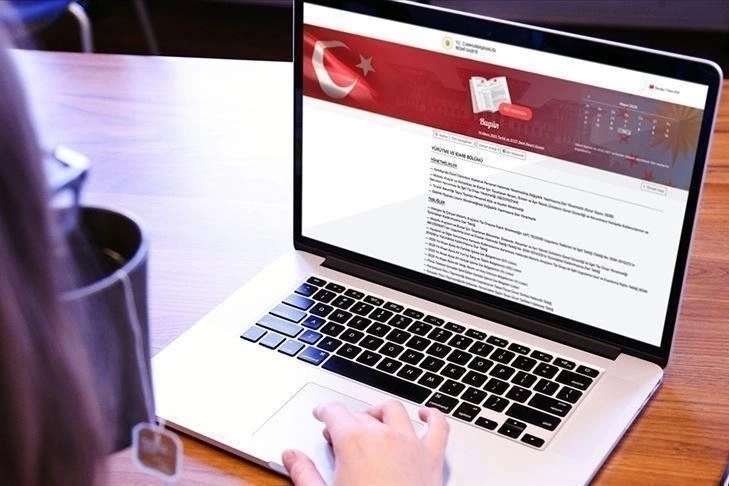 Bakanlıkların atama ve görevden alma kararları Resmi Gazete'de haberinin görseli