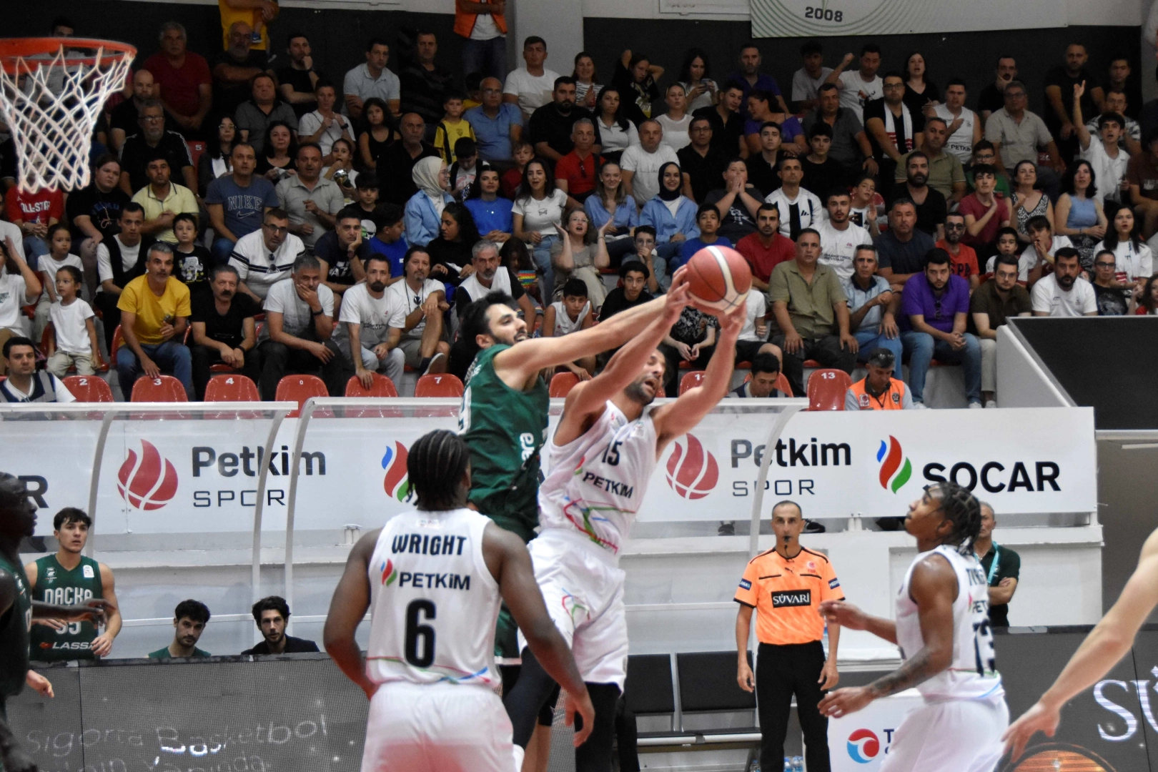 Aliağa Petkimspor, Darüşşafaka Lassa’yı farklı geçti