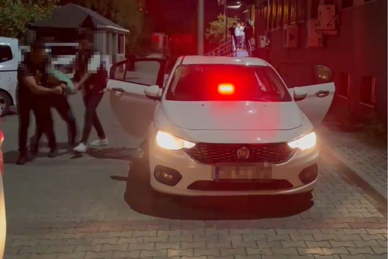 Sokakta oynayan 2 çocuğu taciz eden şüpheli tutuklandı haberinin görseli