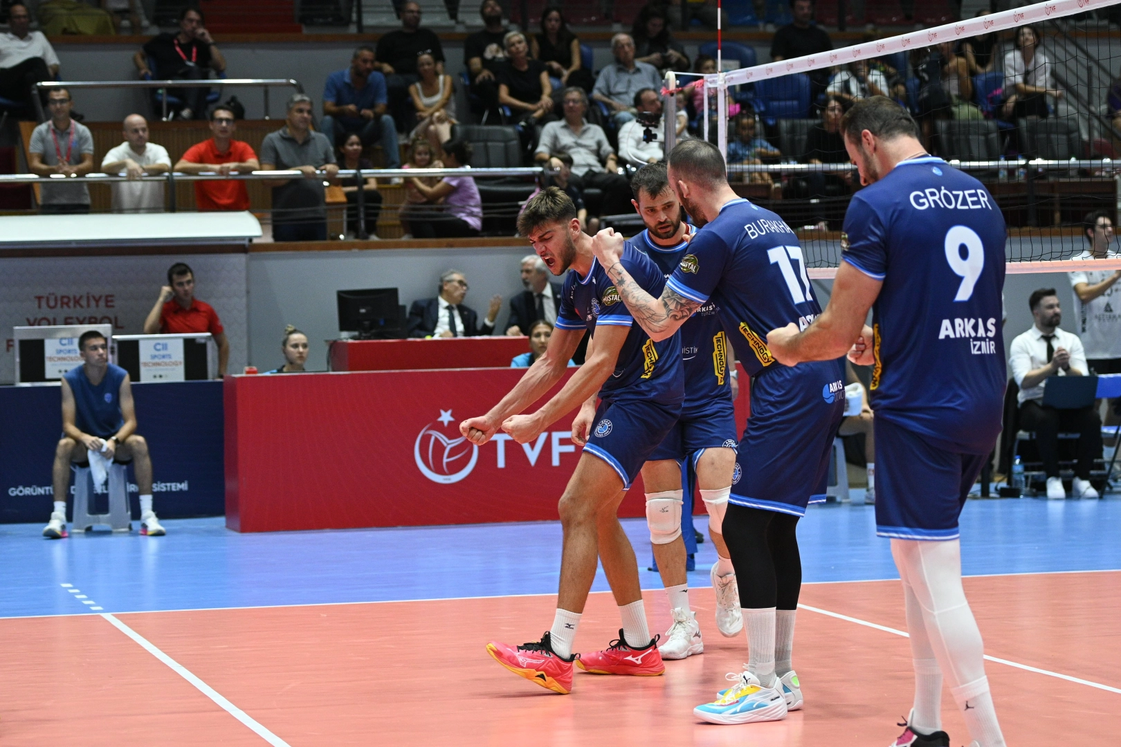 Arkas Spor, CEV Challenge Kupası'nda parkeye çıkıyor