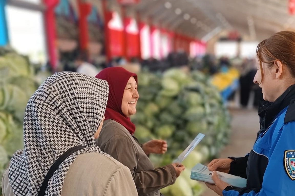 Düzce’de vatandaşlara dolandırıcılık anlatıldı