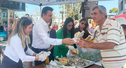 4. Sardalya Şenliği'ne yoğun ilgi