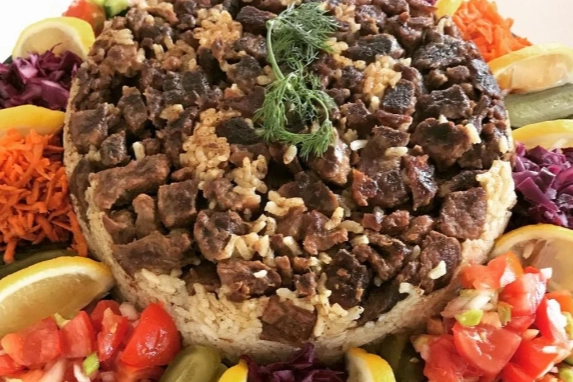 Etli Maklube nasıl yapılır? Etli Maklube tarifi haberinin görseli