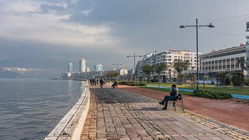 İzmir’de bugün hava nasıl olacak? 10 Ekim İzmir günlük hava durumu haberinin görseli