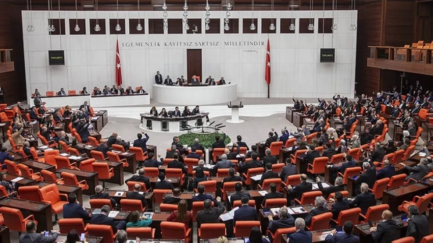 Öğretmenlik Mesleği Kanunu Teklifi TBMM'den geçerek yasalaştı haberinin görseli