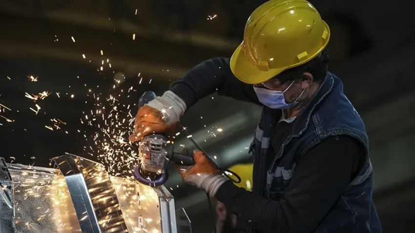 TÜİK açıkladı: Sanayi üretimi düştü!