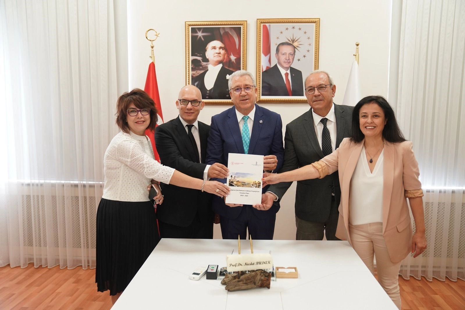 Egeli akademisyenler, İzmir’in ilk Dünya Miras Alanı’nın korunmasına öncülük ediyor haberinin görseli