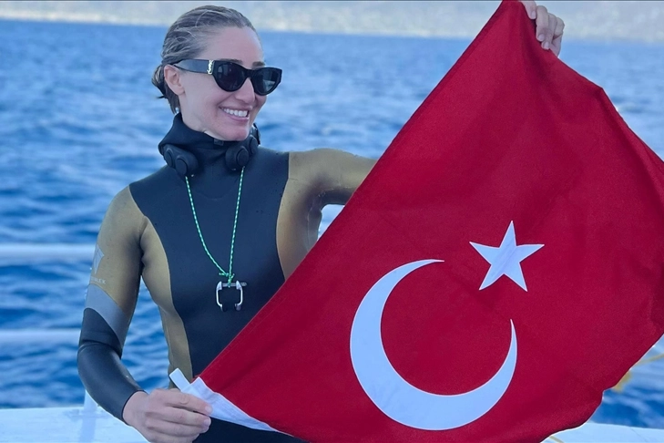 Şahika Ercümen'den ikinci Türkiye rekoru