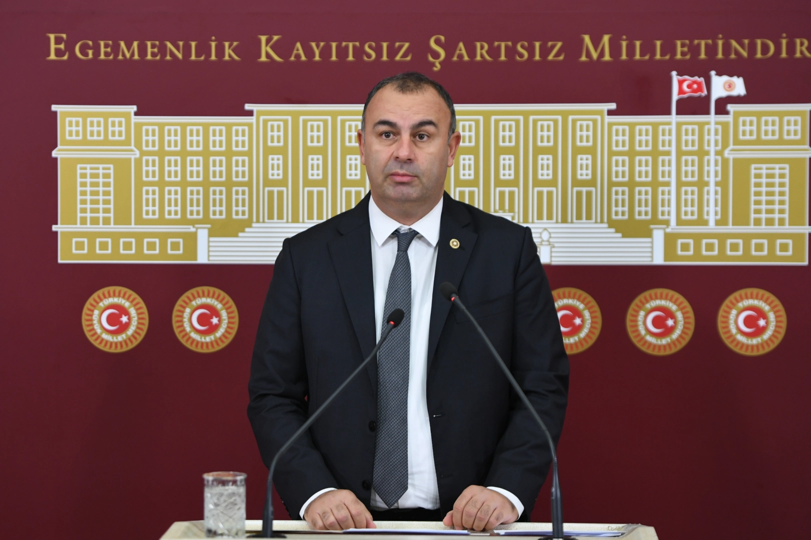 Ednan Arslan AK Partili siyasetçileri hedef aldı! haberinin görseli