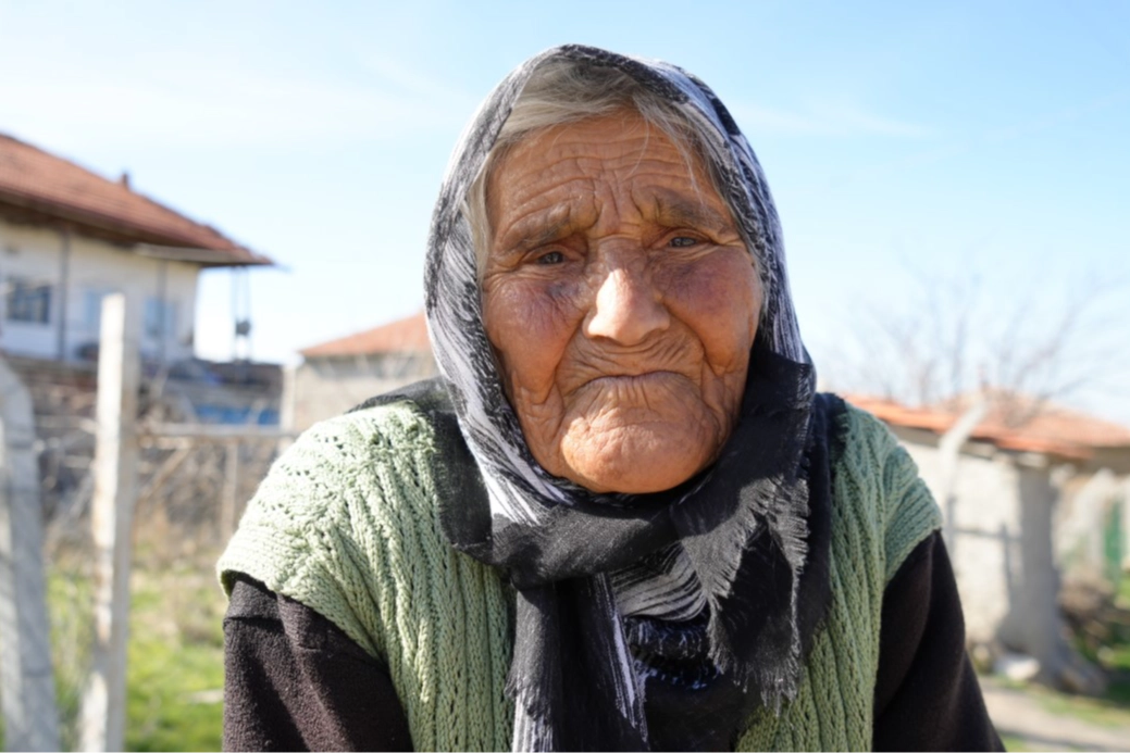 Türkiye’nin en yaşlı insanı Arzu nine, 117 yaşında yaşamını yitirdi haberinin görseli