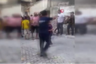 Gazze'de acımasız saldırı: Sokakta futbol oynarken canlarından oldular haberinin görseli