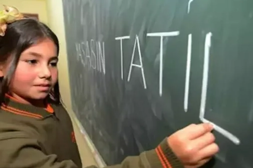 MEB duyurdu: Okullar 1.5 gün tatil! haberinin görseli