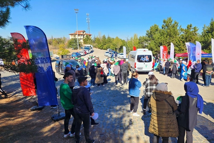 Afyonkarahisar'da orman temizliği