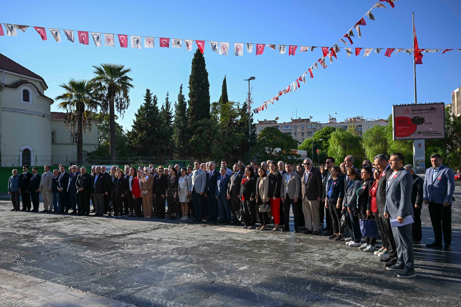 Bornova’da Muhtarlar Günü dayanışması haberinin görseli