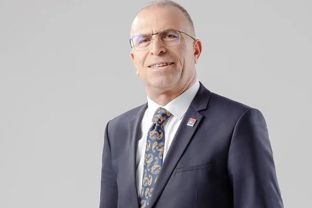 Gaziemir’de zabıtalar görev başında haberinin görseli