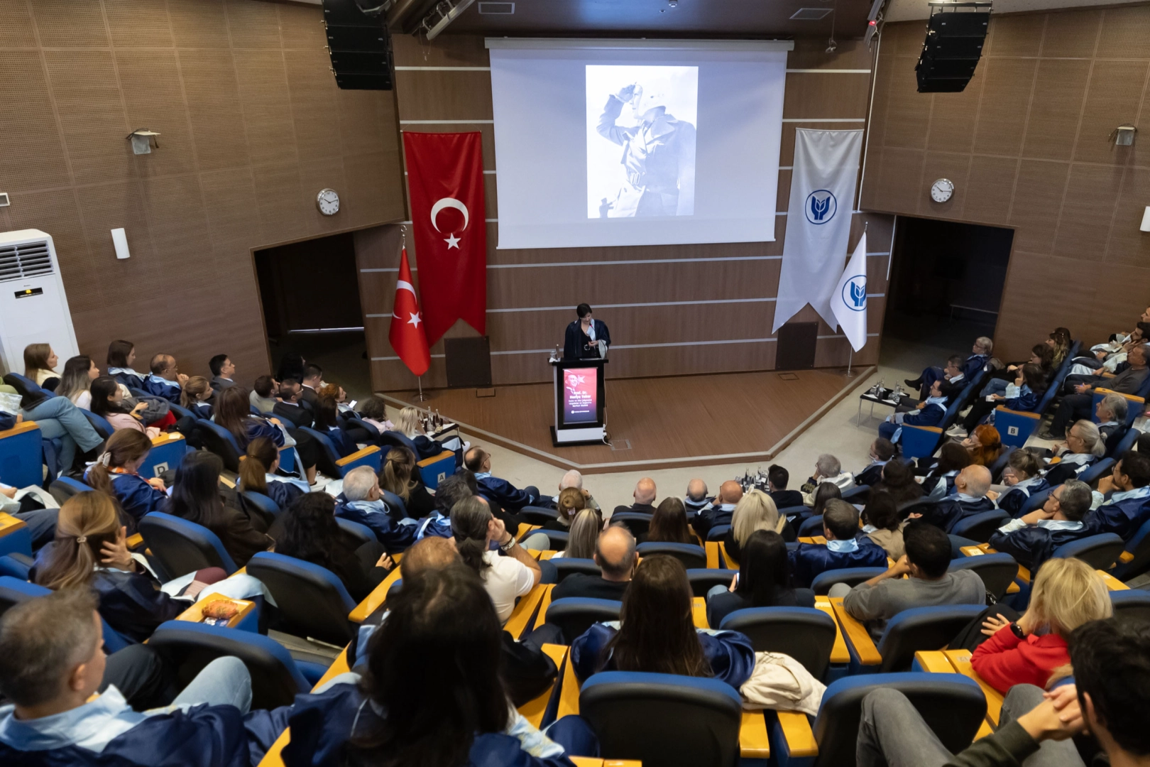 Yaşar Üniversitesi'nde coşkulu kutlama