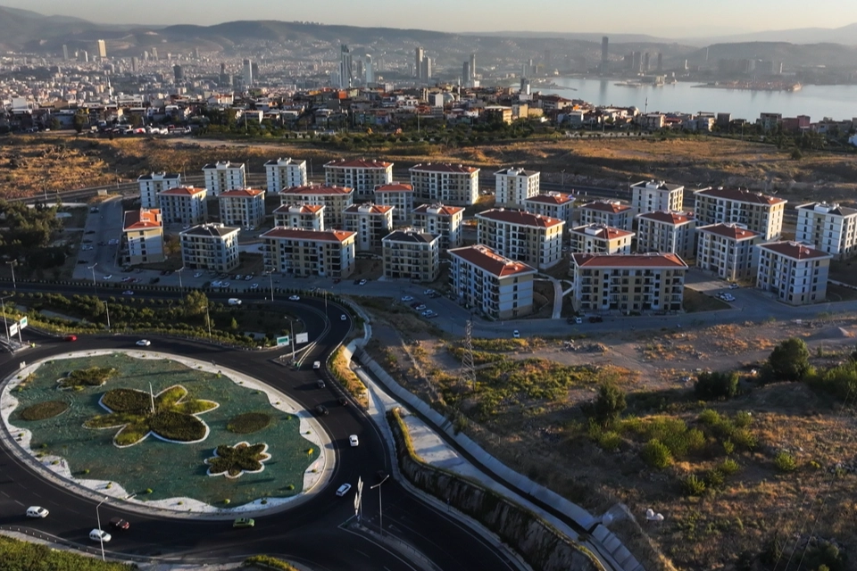 İzmir’de depremzedelere 4 yılda kaç konut teslim edildi?