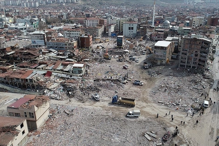 Resmi Gazete’de yayımlandı: Depremden etkilenen illerde taksit süreleri ertelendi