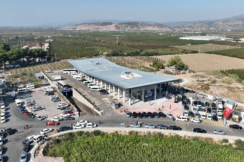 Selçuk’un dört gözle beklediği terminal artık hizmete açıldı!