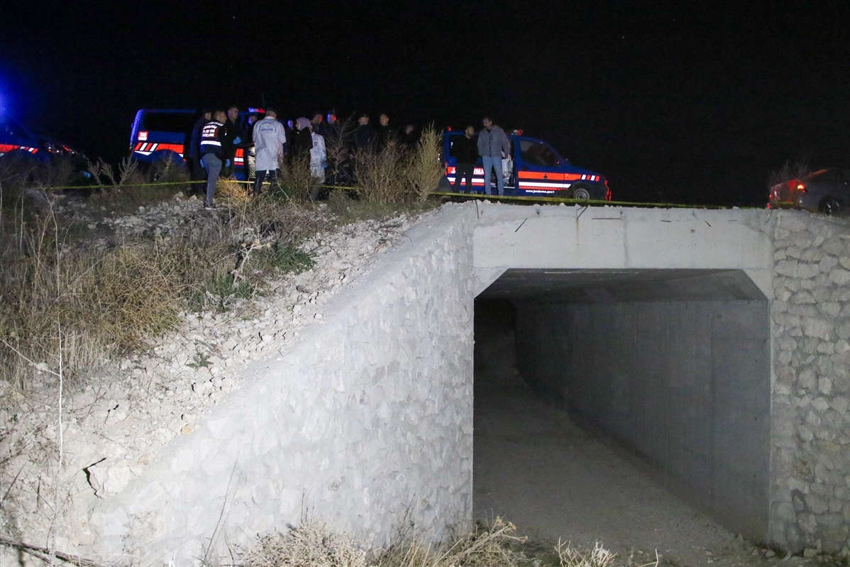 Uşak'ta o köyde ceset bulundu!