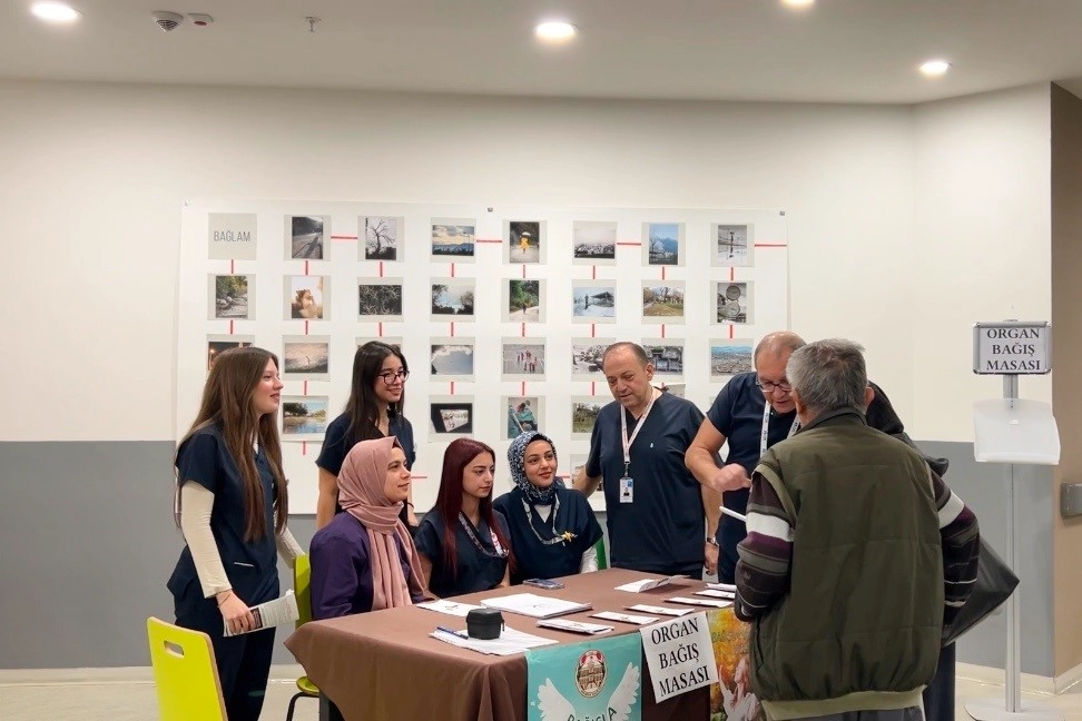 Manisa’da uzmanlar organ bağışı konusunda bilgilendiriyor