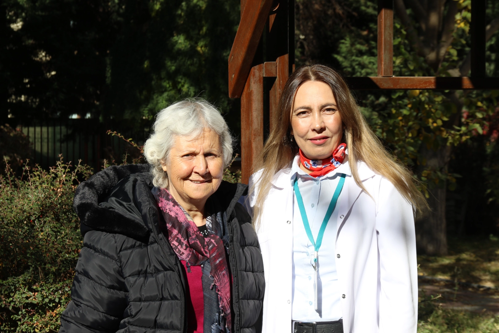 Kadın Sağlığı Eğitimi Projesi ile erken teşhis: Anne kız birlikte kanseri yendiler