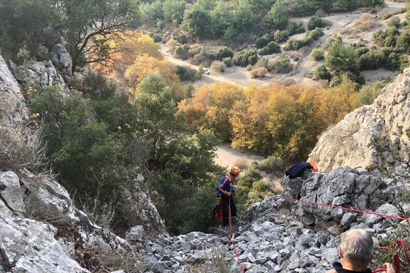 İzmir'de keçi kurtarma operasyonu!