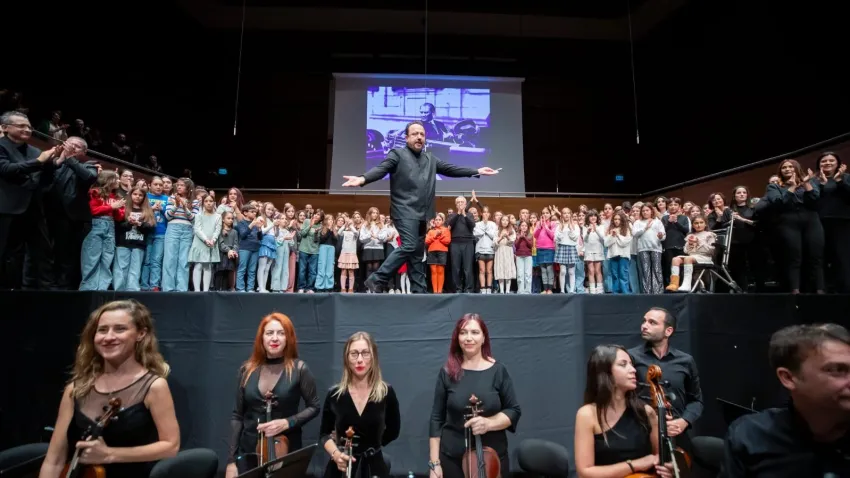 "Sensin Atatürk" büyük ilgi gördü