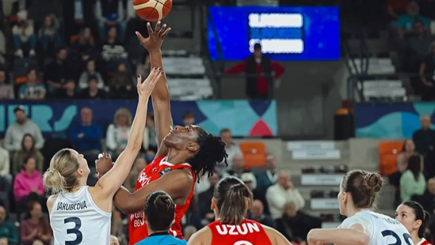 A Milli Kadın Basketbol Takımı Avrupa Şampiyonası biletini aldı haberinin görseli