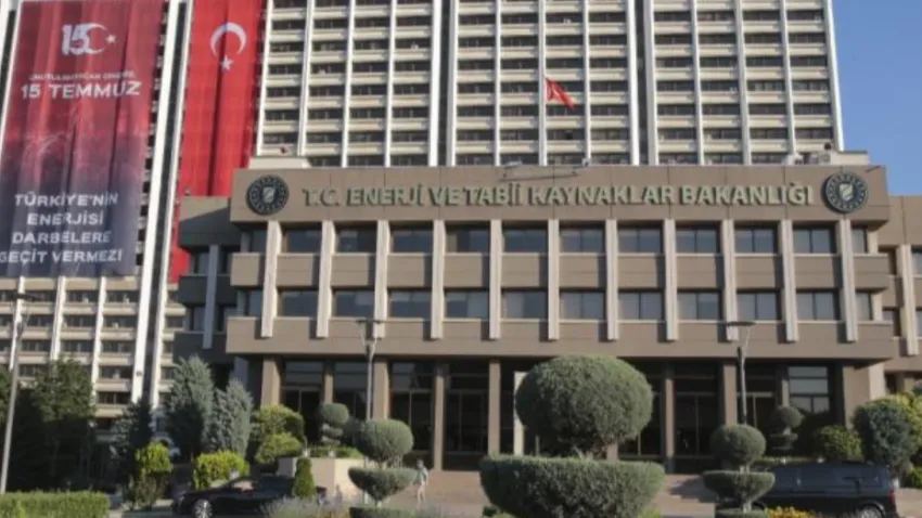 Enerji ve Tabii Kaynaklar Bakanlığı'ndan İsrail'e petrol sevkiyatı açıklaması haberinin görseli