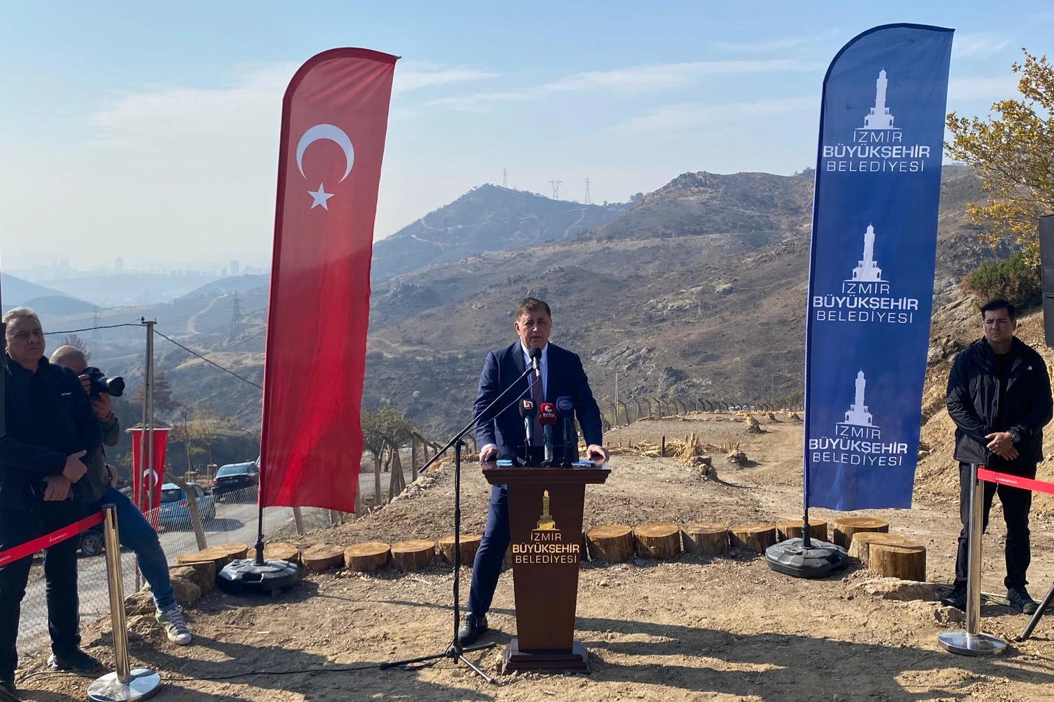 İzmir’de Milli Ağaçlandırma Günü’nde Bal Ormanı Projesi hayata geçirildi haberinin görseli