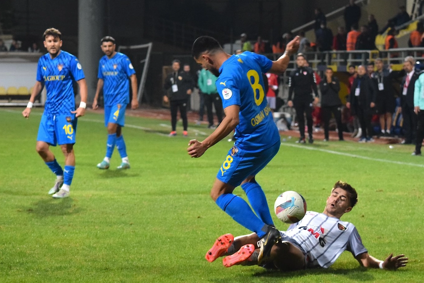 Sarı fırtınalar evinde galip haberinin görseli