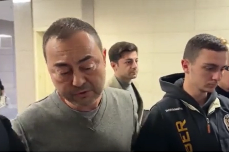 Serdar Ortaç'a ev hapsi kararı haberinin görseli