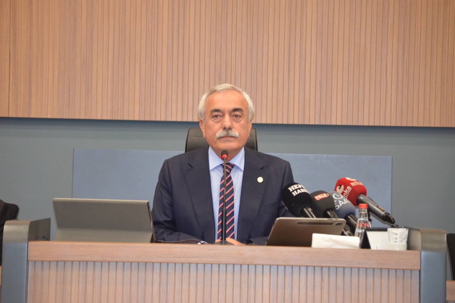 Yılan hikayesine dönen ‘Şato’da yeni gelişme: Ege Şehir Planlamaya devredildi! haberinin görseli