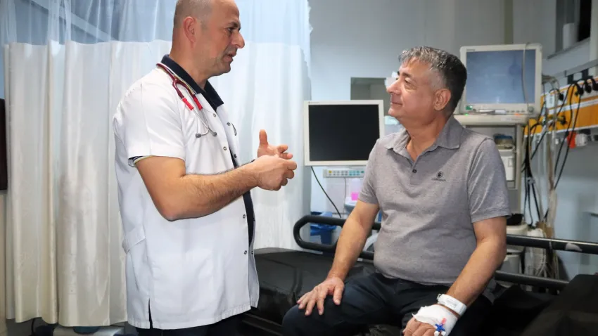 Yutma bozukluğu hastalığına İzmir'de şifa buldu haberinin görseli