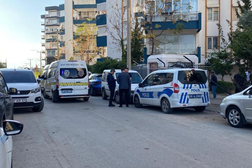 Antalya'da İranlı 3 kardeş evde ölü bulundu