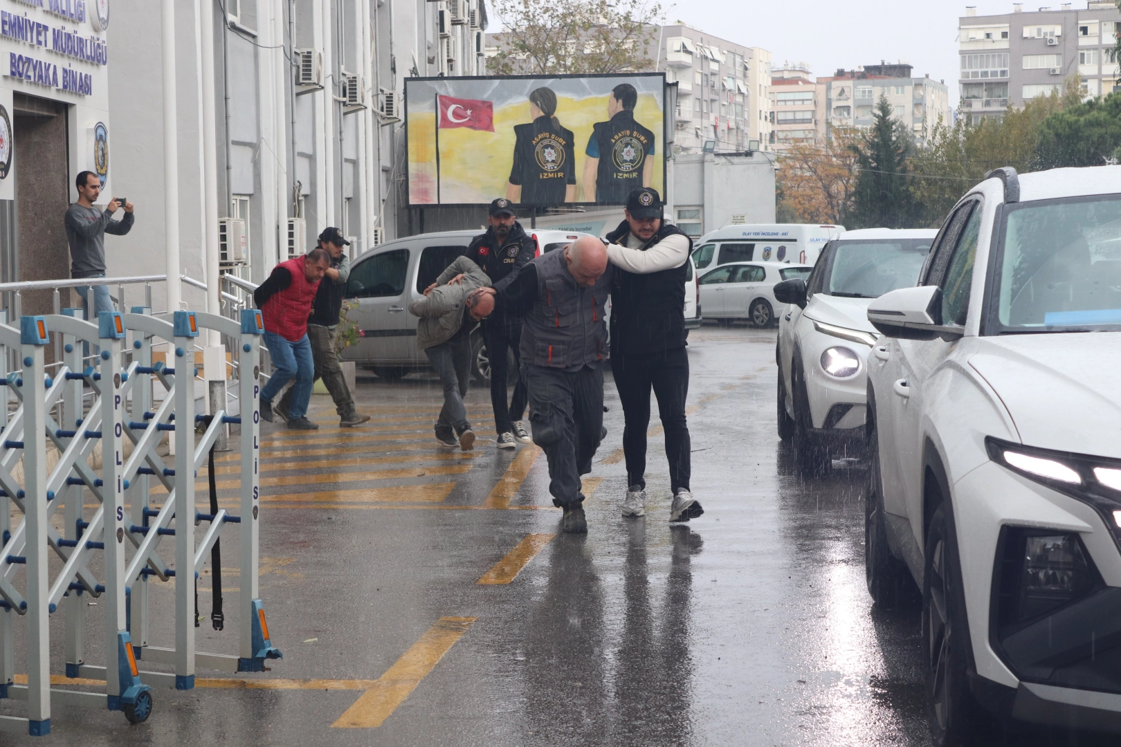 İzmir haber: İlaçlama faciasında 2 kişi tutuklandı