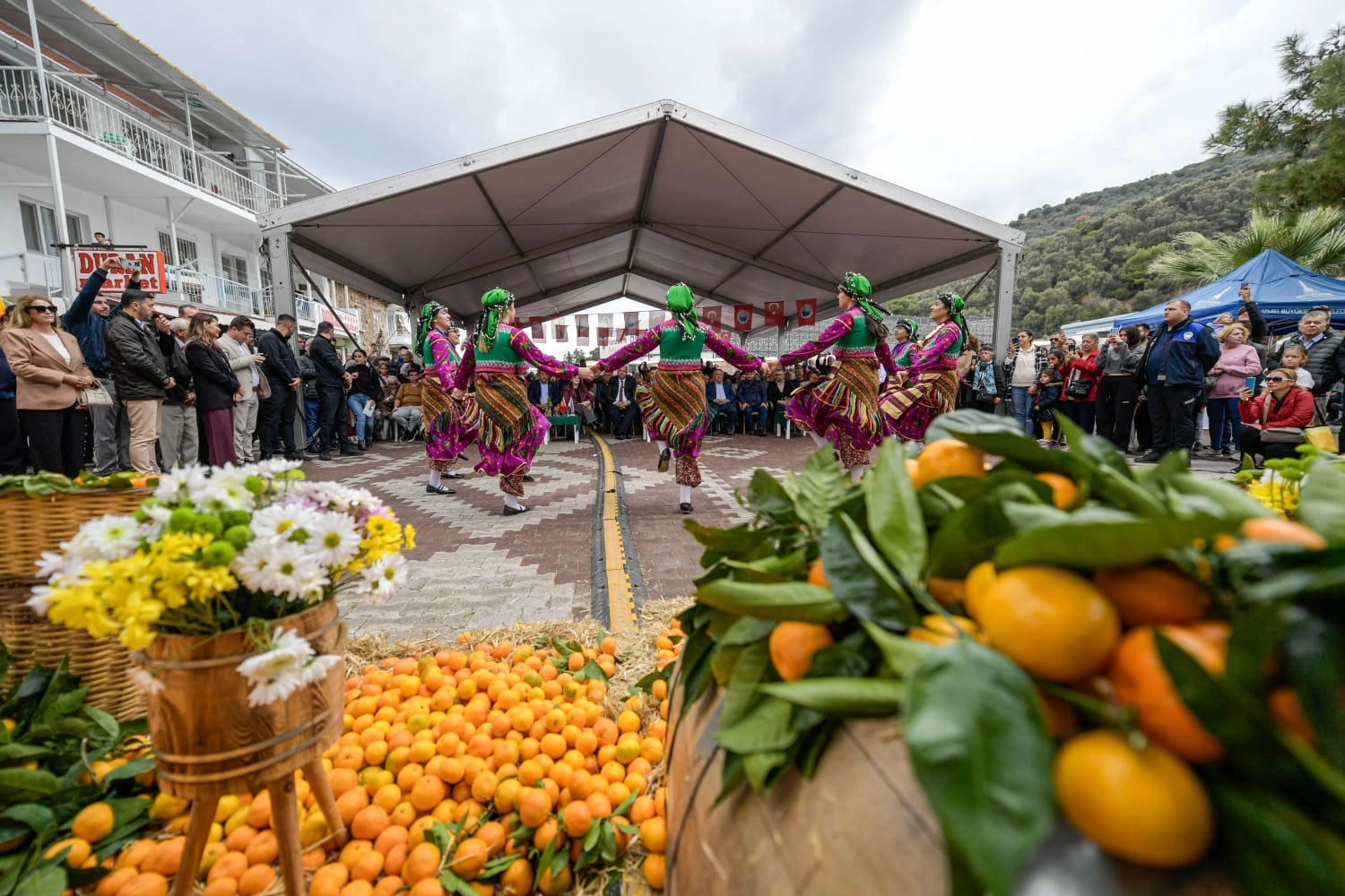 Gümüldür'de 2 gün sürecek Mandalina Festivali başladı