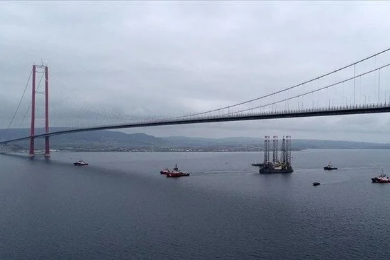 Çanakkale Boğazı'nda gemi arızası! Gemi trafiği askıya alındı